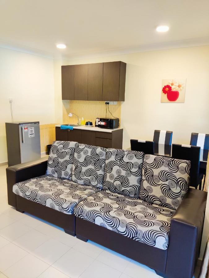 Le'Coco Homestay In Tiara Desaru Residence Exterior foto
