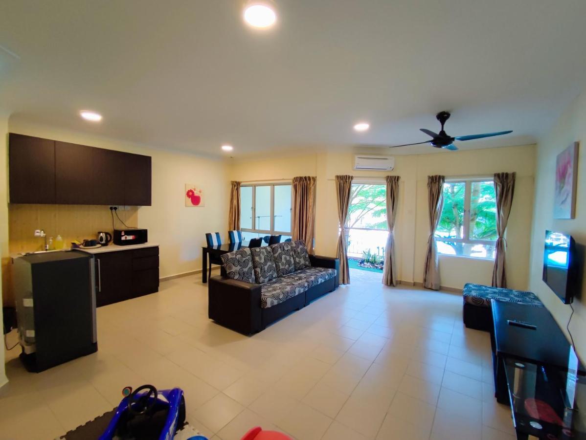 Le'Coco Homestay In Tiara Desaru Residence Exterior foto